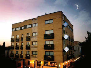 Sheykh Bahaie Hotel