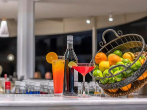 Golden Coast Hotel & Bungalows - All Inclusive