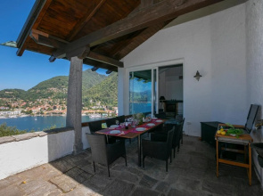 Villa Al Golfo Pool and View