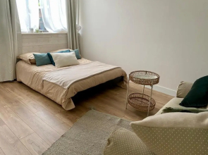 Au calme proche du centre ville, gîte avec piscine