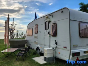 White House Beach Camping Caravans