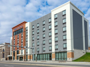 Comfort Inn & Suites Pittsburgh-Northshore