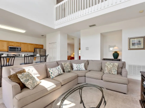 Lakeside Spa, AC in Games Room - Tropics! 822