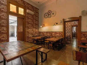 RedDoorz Plus Near Taman Lalu Lintas Bandung