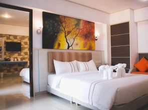 Maverick Ratchada Hotel