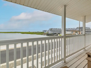 Waterfront Brigantine Home, Walk to Beach!