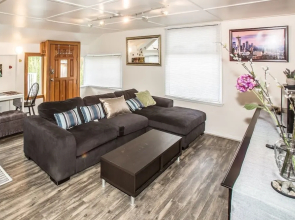 Green Lake Escape Seattle 4 bd 2 ba Sleeps 12!