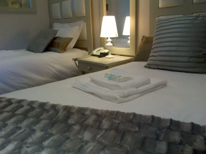 Empoza Seaview Guesthouse