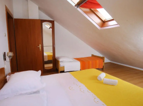 Apartments Boro - Two Bedroom Apartment With Terrace
