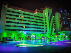 Отель Grand Mir