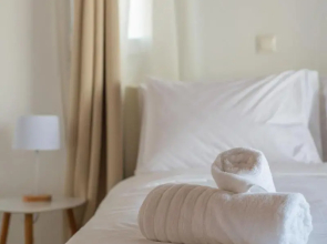 The Corfos Hills House