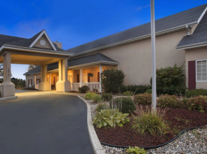 Portage Inn & Suites Kalamazoo