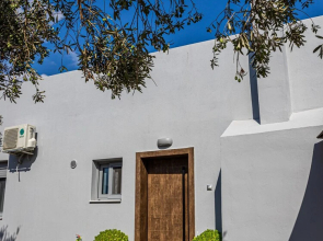 Old Olive Tree Cottage