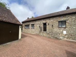 1 Old Farm Court