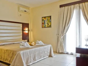Socrates Studios And Apartments 4*