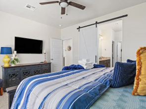 Above Parr - Pet Friendly! 5 Bedroom Home