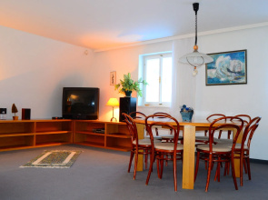 Apartments Holiday Pec