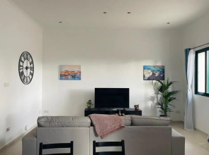 3-bedroom With Backyard-hosted by Sweetstay