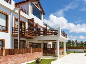 Leisure LULU VILLA