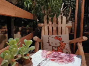 Taining Flower House B&B