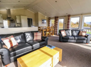 Crathie Lodge