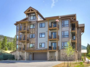 Clearwater Lofts Luxury 1 Bed Condo Near Lakeside Village