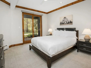 Brookside Townhome 103 3 Bedroom Townhouse