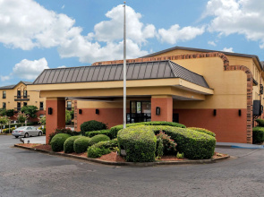 Quality Inn Marietta near Dobbins ARB