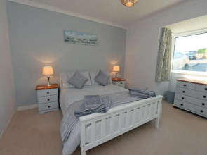 S r M r - Log Burner Peaceful Cottage Dog Friendly