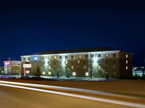 Pomeroy Inn And Suites Vermilion