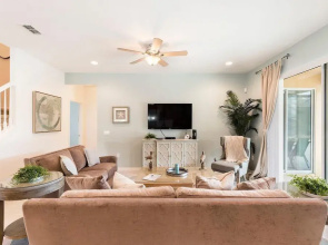 6132bod - Non Renting 9/1/22 Solterra Gated Resort