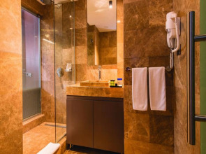 Blueway Hotel Historical