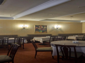 Отель Grand Mir