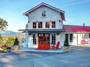 Anacortes Ship Harbor Inn