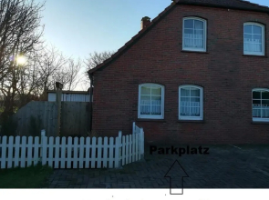 FEWO KIRA, direkt hinterm Deich