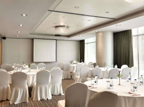 Отель Montreal Barsha