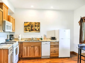 Columbia Falls Apt ~ 17 Mi to Whitefish Resort!