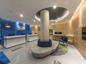 Holiday Inn Express Shanghai Xuhui Binjiang by IHG
