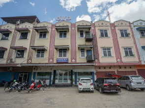 OYO 448 Hotel Central