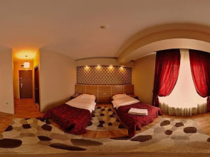 Roof Garden Hotel