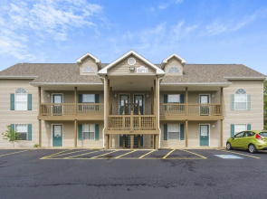 Abby Lane Leisure Time - Near Lake Taneycomo