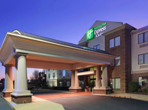 Comfort Inn & Suites Pine Bluff