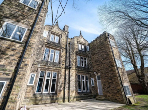 Karah Suites - Leeds Luxury Apartments