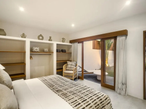 Villa Parasol by Alfred in Bali