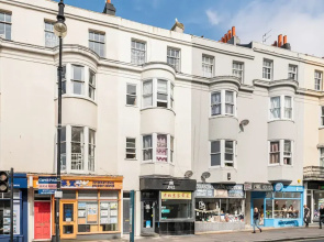 Brighton Courtyard boutique