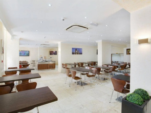 Queens Park Hotel