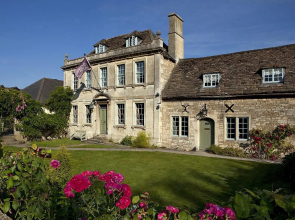 The Moonraker Hotel
