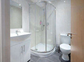 Rooms at The Ritz Complex