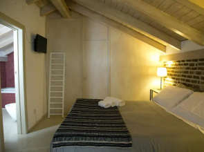 SuittOm Apartment