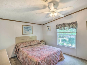 Bright Steinhatchee Home: Proximity to Ocean!